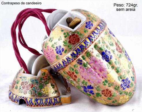 Contrapeso de candeeiro em porcelana policromada floral 724g