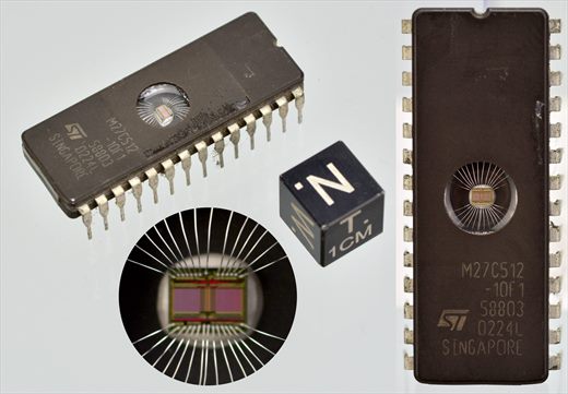 ST M27C512-10F1