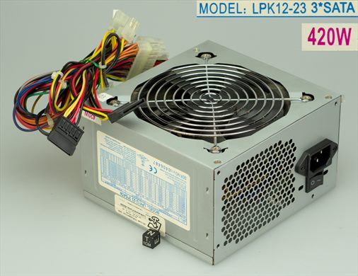 Linkworld LPK12-23 3-SATA 420W