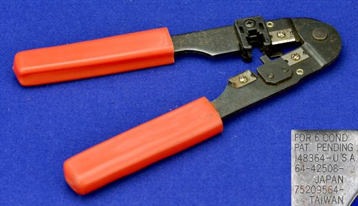 Alicate para cravar fichas RJ45