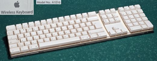 Apple Wireless Keyboard A1016