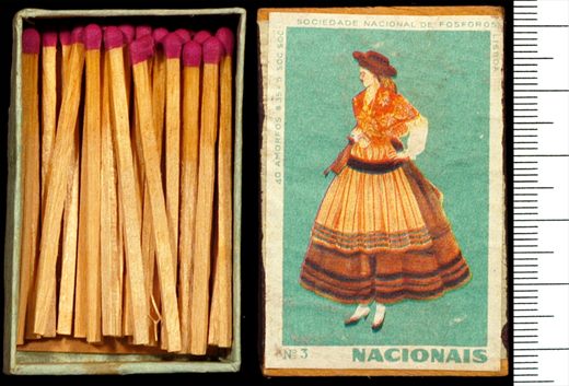 Trajes Tipicos Portugueses - Nacionais (SNF-Lisboa) verd03