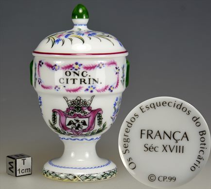 Os Segredos Esquecidos do Boticario Franca Sec XVIII