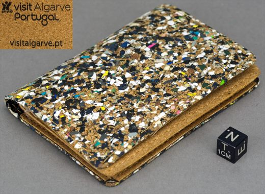 Visitaalgarve (carteira feita de cortica reciclada)
