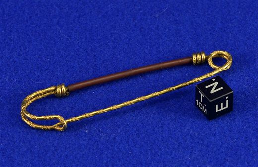 Alfinete de dama bordo