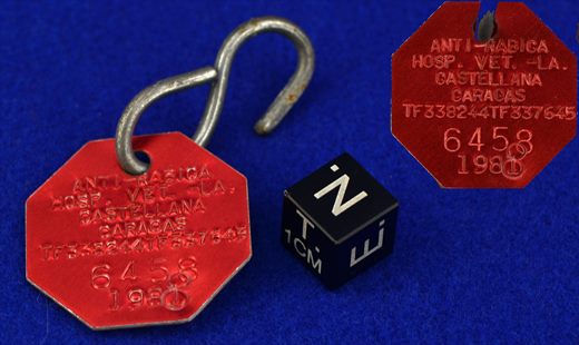 Dog tag - Hospital Veterinario La Castellana - 1988