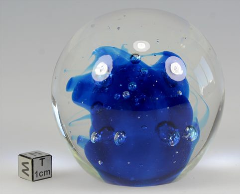 Esfera de vidro com motivo abstrato - azul