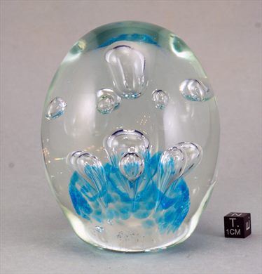 Esferoide de vidro azul-bolhas