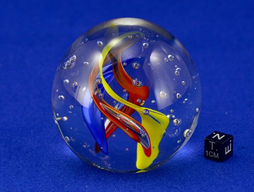 Esfera de vidro com motivo abstracto (Amarelo azul vermelho)