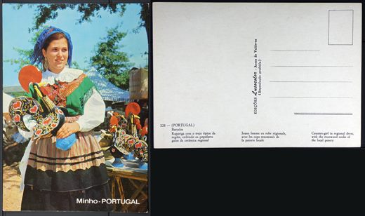Portugal, Barcelos, Rapariga com traje tipico da regiao 228 - Lusocolor