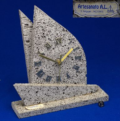 Relogio de pedra vulcanica (Artesanato A.L.)