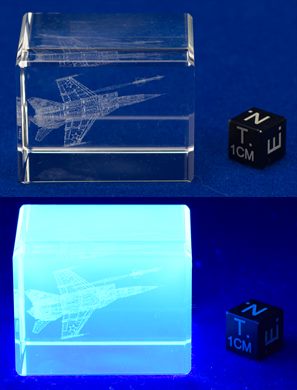 Cubo de vidro - Aviao militar