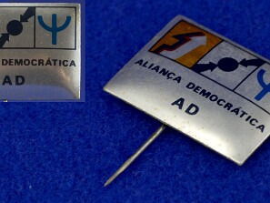 Pins_e_Crachas